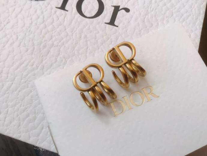 Picture of Dior Earring _SKUDiorearring03cly1377620
